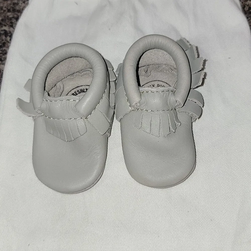 New Freshly Picked Slate Gray Soft Bottom Slip-on Moccasin Shoes Size 0